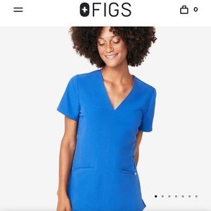 Figs scrub top